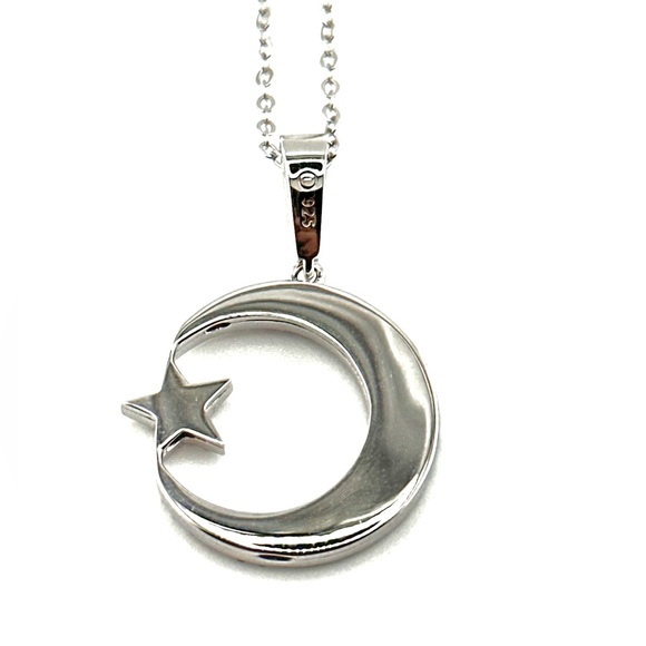 925 Solid Sterling Silver Moon & Star Pendant Necklace - Picture 5 of 8